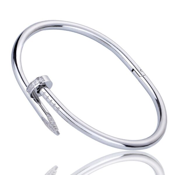 ⁦Diamond titanium steel bracelet for women, light luxury, non fading card home nail bracelet⁩ – תמונה ⁦3⁩