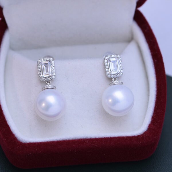 Water White Perfect Circle Strong Light Almost Flawless Pearl Ear Studs - Зображення 9