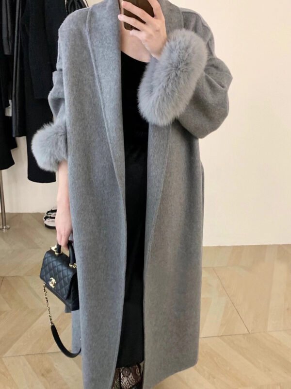 Women's Long Lapel Reversible Cashmere Coat – Image 8