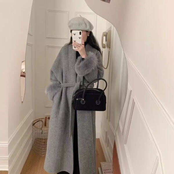 Women's Long Lapel Reversible Cashmere Coat – Image 4