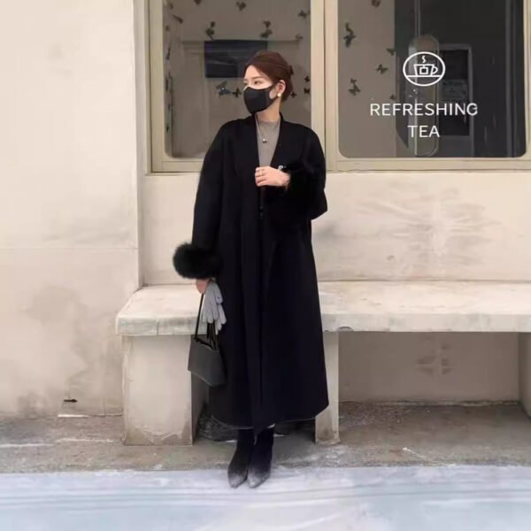 Women's Long Lapel Reversible Cashmere Coat – Image 6